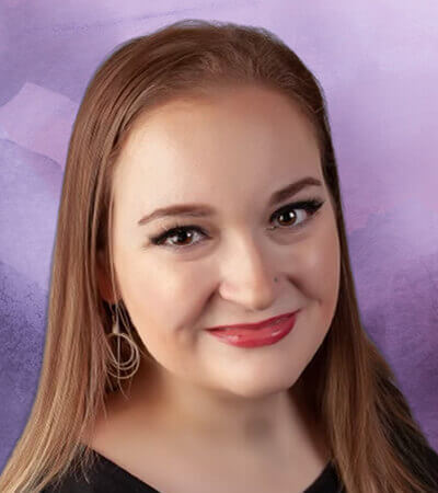 Photo of Leah Smith